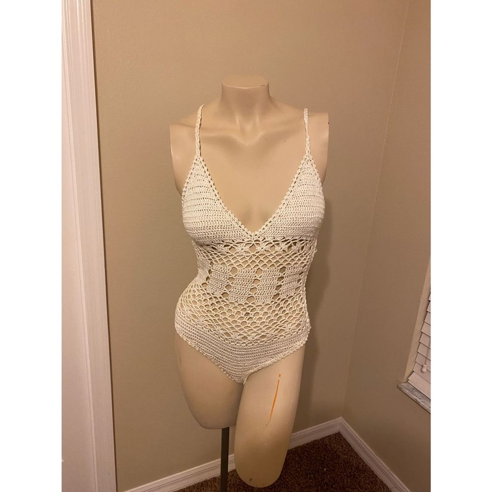 Cream colored knit crochet bodysuit size S